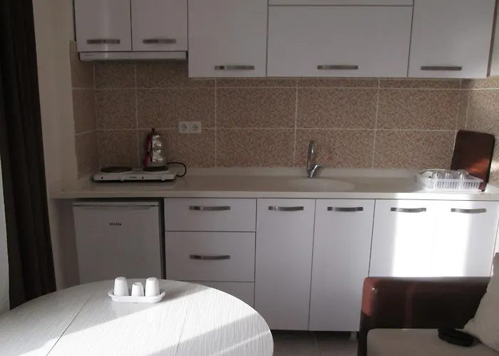 Lejlighedshotel Ada Butik *