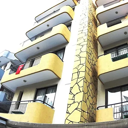 Ada Butik Apart Otel Kuşadası